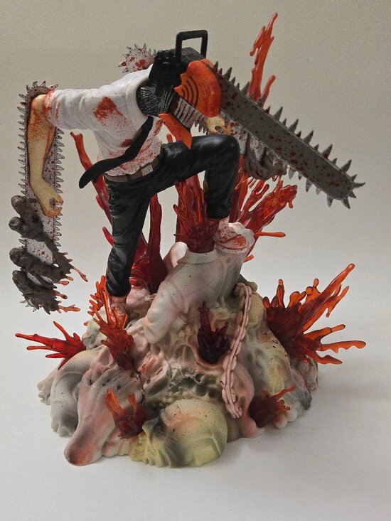 Other - Chainsaw man figure